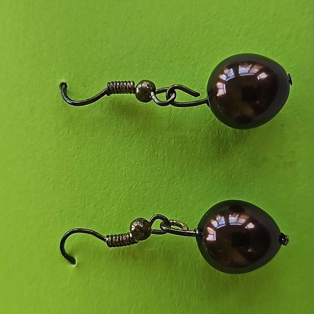 Simple brown fishhook earrings